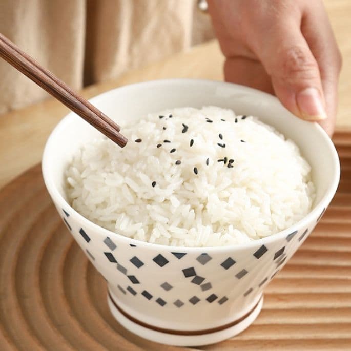 茶碗 北欧風幾何学模様の電子レンジ対応茶碗