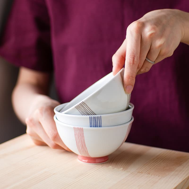 茶碗 縦縞模様の磁器茶碗