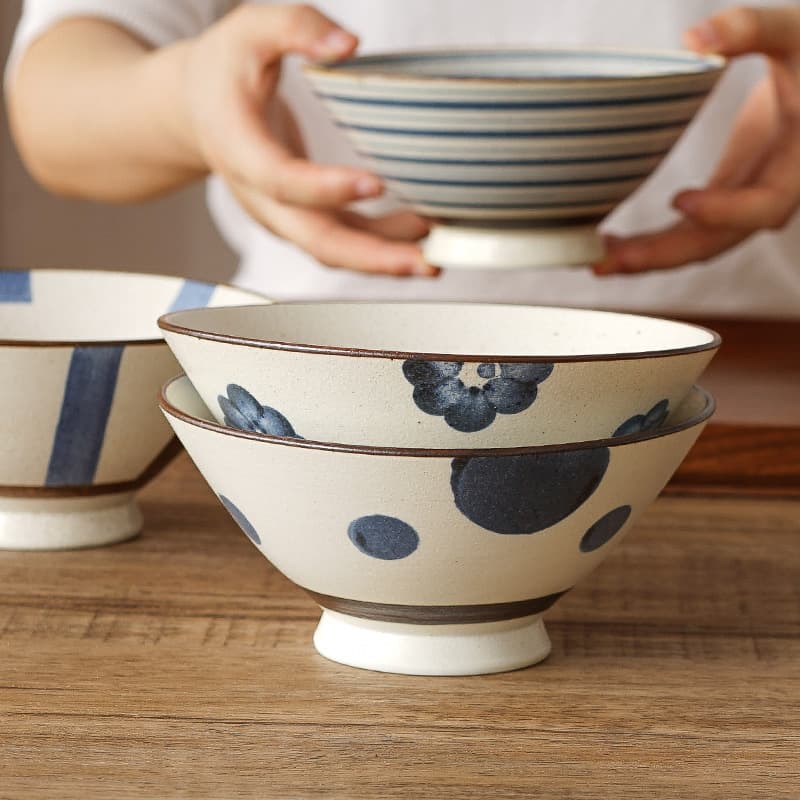 茶碗 手描き模様の和風飯茶碗